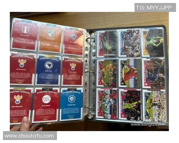 球星拆足球卡挑战赛揭开神秘面纱 揭示稀有卡片背后的价值与惊喜